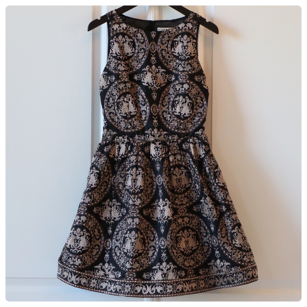 ALICE + OLIVIA Lilyanne Beaded Embroidered Dress - Picture 10 of 15